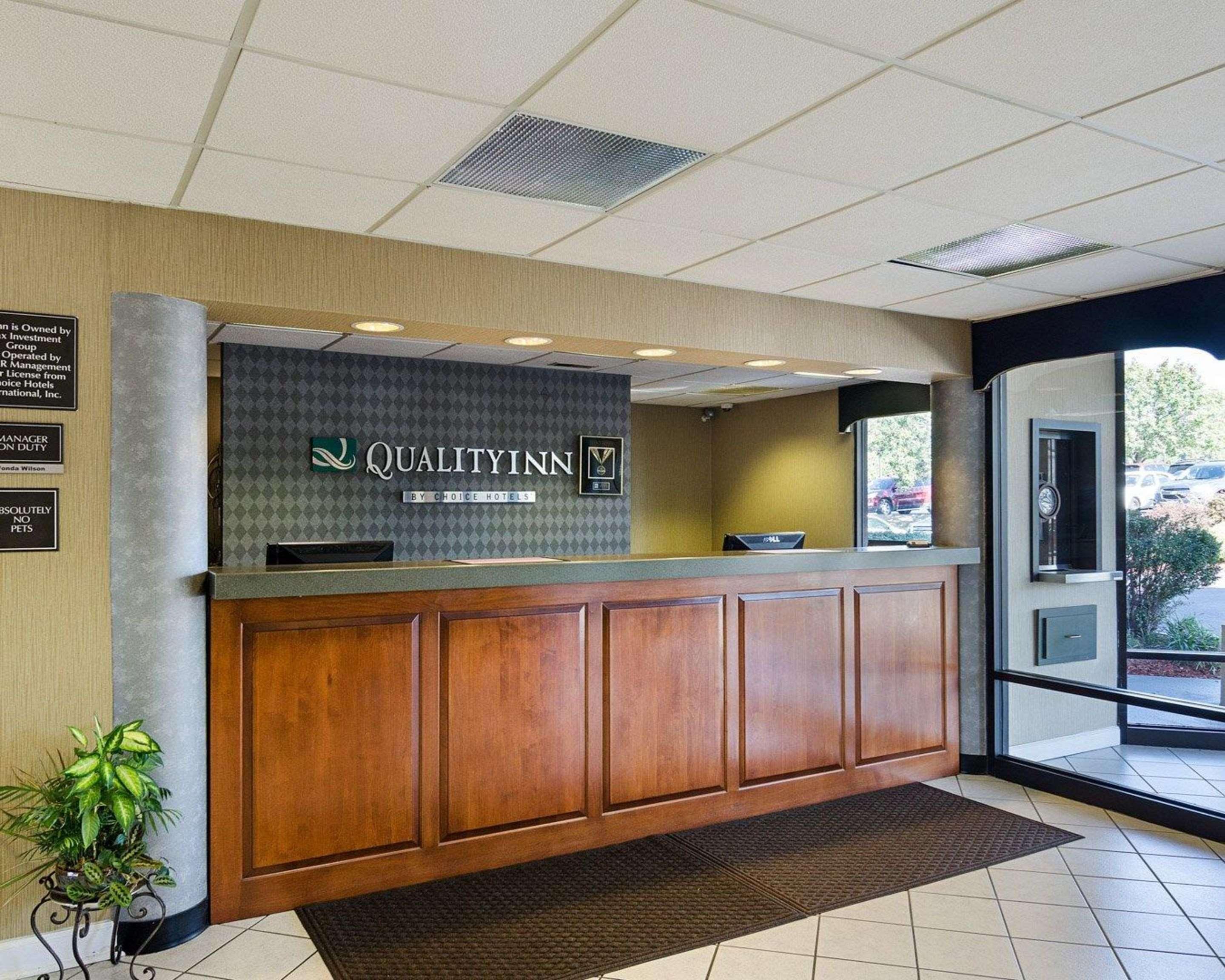 Quality Inn Troutville - Roanoke North Exterior foto