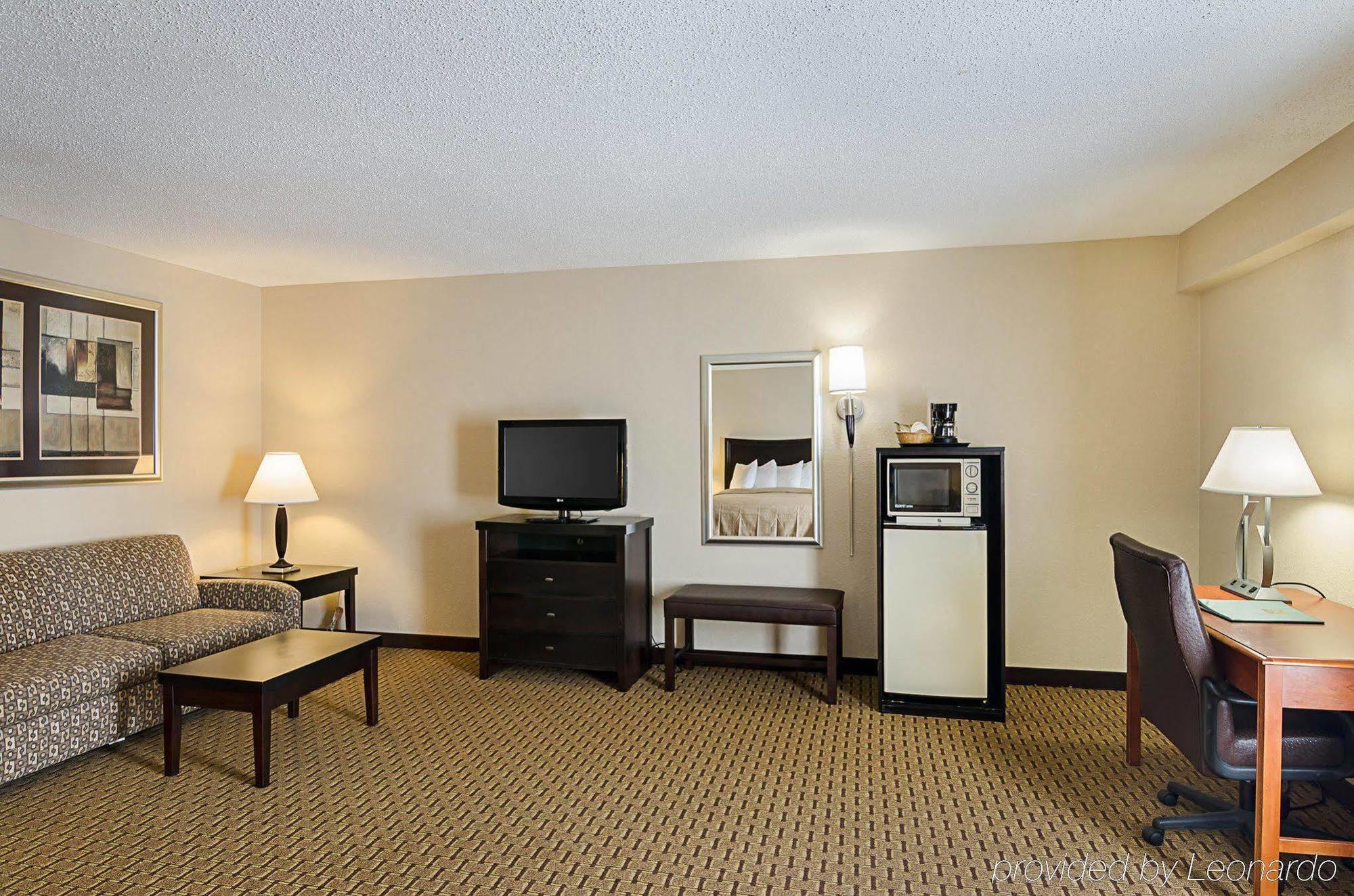 Quality Inn Troutville - Roanoke North Exterior foto